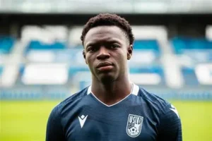 🚨 Mercato : Duel entre ASSE et Rennes 👉 Les deux clubs veulent Antoine Sekongo (Dunkerque) ⚽ 9 buts, 6 passes décisives en Ligue 2 💰 Valeur estimée : 4 M€ #ASSE #StadeRennais #Sekongo #Mercato #Dunkerque #Football
