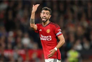 Clash à United : Fernandes vs Keane ! 👉 Record historique, accusations de leadership, réponses cinglantes… Ambiance électrique à Old Trafford. #ManchesterUnited #Fernandes #RoyKeane #PremierLeague #Football