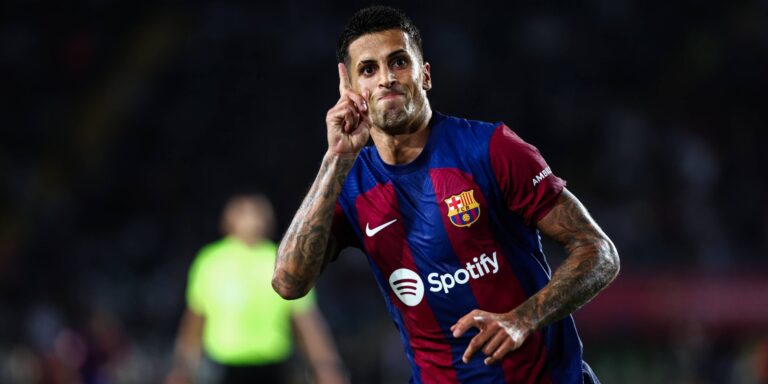 🚨 Barça : Cancelo, dossier sensible ⚽ Polyvalent et précieux à 31 ans 💬 Mendes discute avec Al‑Hilal 🔥 Le Barça doit agir vite #FCBarcelone #JoaoCancelo #Mercato #Football