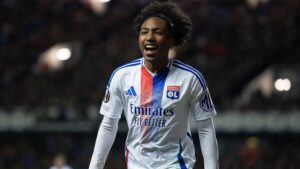 ⚽ Newcastle cherche à remplacer Gordon 👀 Fofana (OL) et Fernandez‑Pardo (LOSC) ciblés 💰 Lyon attentif aux grosses offres 🔥 Autres pistes : Victor Munoz, Ez Abde #Newcastle #Mercato #Fofana #FernandezPardo #OL #LOSC #Football