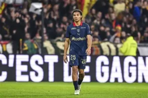 🔥 Lens : Ganiou reste et vise l’explosion ⚽ 21 ans, pépite défensive 💰 Valeur estimée : 50 M€ en 2027 👀 Comparé à Varane et Saliba #RCLens #Ganiou #Mercato #Ligue1 #Football