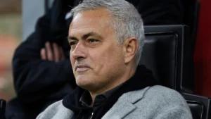 jose mourinho vise osimhen