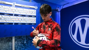 🔥 Mercato Rennes : Lepaul courtisé ⚽ 21 buts en Ligue 1 💰 Prix fixé à 30 M€ 🚫 Pouille ferme la porte à un départ #StadeRennais #EstébanLepaul #Mercato #Football