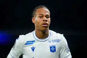 🚨 Lens veut remplacer Thomasson ⚽ Kévin Danois ciblé (AJ Auxerre) 💰 Offre possible : 15‑20 M€ 🔥 Un crack en pleine ascension #RCLens #Thomasson #Danois #AJA #Mercato #Football