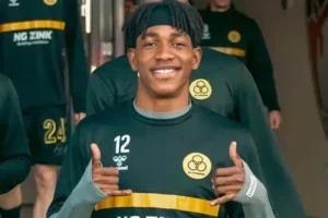 ⚡️ Mercato Nordiste : un jeune latéral ivoirien attire déjà Lille, Lens… et même le Standard 👀. 👉 Le feuilleton Christ Tapé pourrait enflammer l’été 🔥👇 #Mercato #Football #LOSC #RCLens #ChristTapé #AC_Horsens #StandardDeLiège #Ligue1 #CôteDIvoire