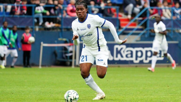 ⚡️ Mercato Ligue 1 : un ailier burkinabé attise les convoitises… 👀 👉 Lens, Lille et l’OM prêts à s’affronter pour Irié. #Mercato #Football #Irié #Lens #LOSC #OM