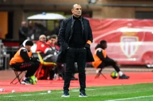 Michel Der Zakarian revient au FC Nantes 🔰 Avec Hilton et Bechkoura, il signe un contrat de 2 ans pour reconstruire la Maison Jaune. Discipline, rigueur et mercato décisif : une nouvelle ère commence. #FCNantes #DerZakarian #Hilton #Bechkoura #Canaris #Ligue1