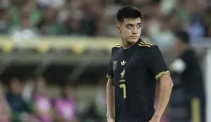 🚨 Mercato Barça : une nouvelle piste venue d’Amérique du Nord fait trembler l’Europe 👀. Un talent précoce attire déjà les géants du football… 👉 Le prochain joyau du mercato pourrait bien surprendre 🔥👇 #FCBarcelone #Mercato #Football #Suspense