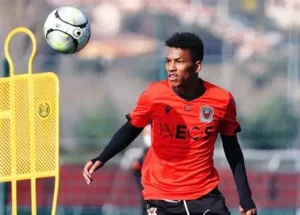 ⚡️ Mercato OGC Nice : un cadre algérien sur le départ 👀 👉 Aston Villa passe à l’action pour renforcer son milieu 🔥👇 #Mercato #Football #Boudaoui #OGCNice #AstonVilla #PremierLeague #Algérie