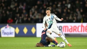 🚨 Mercato Paris FC : Kebbal suivi en Angleterre ! 🇩🇿 Ailier de 27 ans, contrat jusqu’en 2028. ⚽ 9 buts + 5 passes décisives cette saison. 💰 Valeur estimée : 20 M€. 👀 Brentford et Ipswich intéressés. #ParisFC #Kebbal #Mercato #Football