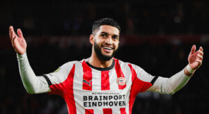 🚨 Mercato : Saibari vers le Bayern ? ⚽ 19 buts, 9 passes décisives avec le PSV. 🔥 Profil polyvalent, motivé à franchir un cap. 💰 Sous contrat jusqu’en 2029, prix en discussion. 😱 Le Bayern veut renforcer son attaque malgré Kane et Olise. 👉 Saibari, le nouveau feu follet bavarois ? Clique et découvre les coulisses 👇 #Bayern #Saibari #PSV #Mercato #Football
