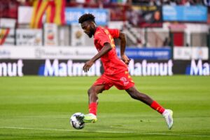 ⚡️ Mercato Rennes : une belle affaire en vue 👀 👉 Issa Soumaré tout proche du Roazhon Park 🔥👇 📌 Lien complet de l’article en commentaire #Mercato #Football #SRFC #Soumaré #Ligue1