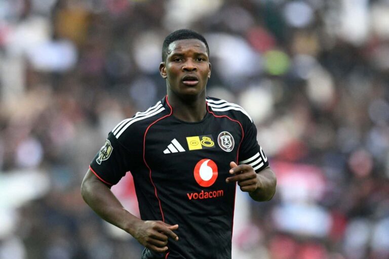 ⚡️ Mercato Lens : un jeune défenseur africain dans le viseur… 👀 👉 Mbokazi (Chicago Fire) pourrait remplacer Malang Sarr. #Mercato #Football #RCLens #Mbokazi #MLS #BafanaBafana