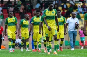🚨 Elite One – J22 🔥 Duel au sommet : Unisport vs Colombe ⚡ Cotonsport vise le podium 😱 Fortuna & Fauve Azur en survie ➡️ Qui prendra l’avantage ? Clique et découvre le calendrier complet 👇 #EliteOne #Cameroun #Unisport #Colombe #Cotonsport #Football