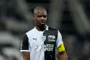 ⚡️ Mercato Lorient : un jeune défenseur d’Amiens attire déjà les Merlus 👀. 👉 Siaka Bakayoko, profil solide et prometteur 🔥👇 #Mercato #Football #FCLorient #Amiens #SiakaBakayoko #Ligue1 #Ligue2 #RedStar
