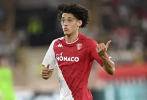 🔥 Mercato : La Juventus vise Maghnes Akliouche ! Les Bianconeri veulent frapper fort et ciblent le crack de Monaco, actuellement à la Coupe du Monde. 👉 Une offre financière + joueur en préparation 👉 L’influence de Khéphren Thuram pourrait être décisive 👉 Akliouche lui‑même avoue : « Khéphren m’a demandé de le rejoindre à Turin… » ➡️ Découvre tous les détails du dossier et les ambitions de la Vieille Dame 👇 #Juventus #Mercato #Akliouche #ASMonaco #SerieA #Football