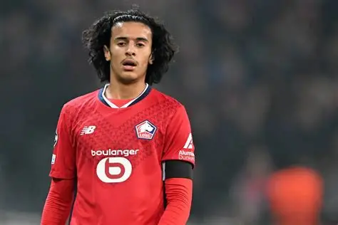 ⚡️ Mercato PSG : un jeune crack attire toutes les convoitises… 👀 👉 Paris n’a jamais lâché le dossier et prépare déjà son offensive 🔥👇 #Mercato #Football #PSG #Ligue1 #LOSC #FutureStar