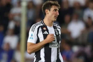⚡️ Mercato Barça – Atlético : un duel se prépare 👀 👉 Cambiaso, cadre de la Juve, attise les convoitises 🔥👇 📌 Lien complet de l’article en commentaire #Mercato #Football #Barça #Atlético #Juventus #Cambiaso #SerieA