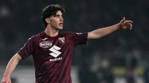 ⚡️ Mercato Chelsea : un ancien joueur pourrait faire son retour à Stamford Bridge… 👀 👉 Cesare Casadei suivi par Xabi Alonso. #Mercato #Chelsea #Casadei #Torino #SerieA