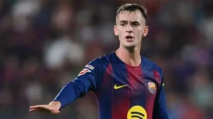 Manchester United prépare un gros coup pour le mercato 💥 : les Red Devils ciblent Marc Casado, milieu de 22 ans du FC Barcelone, valorisé à 30 M€ et sous contrat jusqu’en 2028. Mais attention, le VfB Stuttgart, l’AS Monaco et Al‑Hilal sont aussi sur le dossier 👀👇 #MUFC #Barça #Casado #Mercato #PremierLeague #Ligue1 #ASMonaco #VfBStuttgart #AlHilal