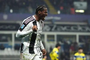 🚨 Mercato OL : Jonathan David ciblé ! ⚽ Ex‑buteur du LOSC, aujourd’hui à la Juventus. 🔥 Contrat jusqu’en 2030, prêt envisagé. 📉 Saison décevante : 8 buts, 5 passes décisives. 💬 Fonseca en fait sa priorité offensive. 👉 Lyon veut frapper fort cet été 👇 #OL #JonathanDavid #Mercato #Football