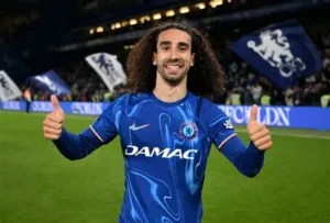 🚨 Mercato : Marc Cucurella sur le départ ! ⚽ Le latéral espagnol veut quitter Chelsea après une saison décevante. 🔥 Barça, Atlético Madrid et même le Real Madrid suivent le dossier de près. 💬 Discussions déjà entamées avec le Barça et l’Atlético… 👉 Le retour en Espagne se prépare en coulisses. Clique et découvre les détails 👇 #Chelsea #Cucurella #Barça #Atlético #RealMadrid #Mercato #Football