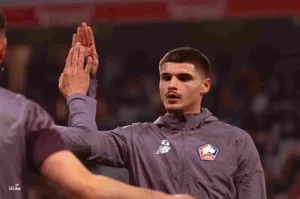 🚨 Mercato : Fernandez-Pardo affole l’Europe ! ⚽ 21 ans, 29 matchs, 8 buts, 5 passes. 🔥 Courtisé par Barça, Dortmund, Liverpool et le Bayern. 💰 Lille réclame 70 M€ pour sa pépite. 😱 Le Mondial pourrait faire exploser sa cote. 👉 Le LOSC tient son joyau 👇 #LOSC #FernandezPardo #Mercato #Football