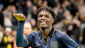 ) 🚨 Mercato : Yohanna signe à Brighton ! 🇳🇬 Ailier nigérian de 18 ans. ⚽ 5 buts + 4 passes décisives en 12 matchs avec l’AIK. 💰 Transfert record : 30 M€ (28 + 2 bonus). 📅 Contrat jusqu’en 2031. 🔥 Courtisé par le Real, Dortmund, Chelsea… mais Albion a gagné. #Brighton #Yohanna #Mercato #Football