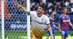 Brest vise Gautier Lloris ! 🛡️ Le défenseur de 30 ans est libre après son départ du Havre. ⚡ Discussions déjà entamées pour renforcer la défense brestoise. #Mercato #SB29 #Ligue1 #Lloris