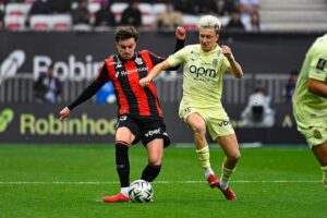 🚨 Gabin Bernardeau quitte Nice ! ➡️ Le milieu de 20 ans rejoint Lorient pour 1 M€. ⚡ Après 4 apparitions en L1, il veut relancer sa carrière en Bretagne. #Mercato #Lorient #OGCNice #Bernardeau