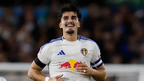 ⚡️ Mercato Premier League : un défenseur néerlandais prend la direction de Brighton… 👀 👉 Pascal Struijk signe jusqu’en 2031. #Mercato #Brighton #Struijk #Football