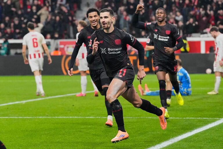 🚨 Mercato : Martin Terrier vers un retour à Rennes ? ⚽ Le SRFC veut rapatrier son ex‑buteur, mais l’OM est aussi en embuscade 👀 👉 Le duel s’annonce chaud cet été ! #SRFC #OM #Terrier #Mercato #Football