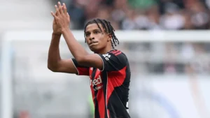 🚨 Milan prépare l’après Leão ! 🇫🇷 Jean‑Mattéo Bahoya ciblé. 📊 4 buts, 4 passes avec Francfort. #ACMilan #Bahoya #Leao #Mercato #Football