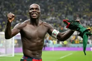 🚨 Aboubakar signe à Bodrum FK ! 🇨🇲 Le capitaine des Lions revient en Turquie. ⚽ Objectif : relancer sa carrière. #Aboubakar #BodrumFK #Mercato #Football