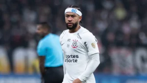 ⚡ Un ex‑Barcelone quitte le Brésil… 💰 Décision dictée par les finances. ⏳ Depay cherche un nouveau défi. #Depay #Corinthians #Mercato #Football