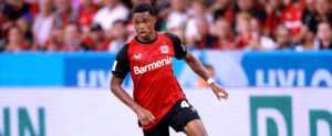 🚨 Lens vise Belocian ! 🇫🇷 Le défenseur du Bayer séduit aussi Brême. ⚽ 21 ans, prêt réussi à Wolfsburg. #Belocian #RCLens #Mercato #Football