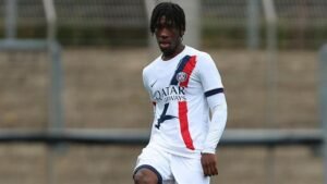 ⚡ Un jeune talent quitte Paris… 👀 Strasbourg frappe un coup inattendu. ⏳ Malonga lié au Racing jusqu’en 2031. #Malonga #PSG #Strasbourg #Mercato #Football