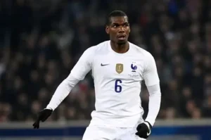 ⚡ Pogba vend sa maison ! 🏠 690 m², cinéma, terrain de foot couvert. 💰 4,04 M€ pour préparer l’après‑carrière. #Pogba #Mercato #Immobilier #Football