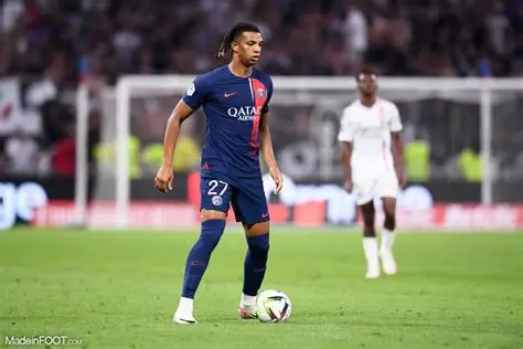 🚨 United vise Cher Ndour ! 🇮🇹 Ex‑PSG relancé à la Fiorentina. 💪 Puissance et technique pour la Premier League. #ManchesterUnited #Mercato #CherNdour #PSG #Fiorentina