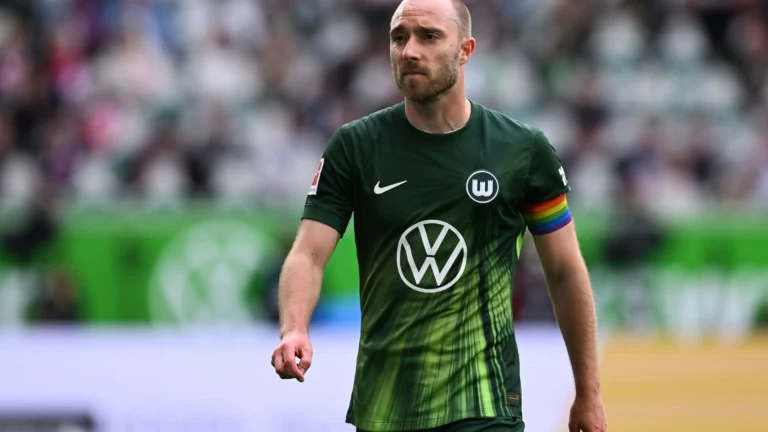 Facebook 🚨 Eriksen quitte Wolfsburg ! 🇩🇰 Le Danois veut se rapprocher des siens. ⚽ Libre, il ouvre un nouveau chapitre. #Eriksen #Wolfsburg #Football #Mercato