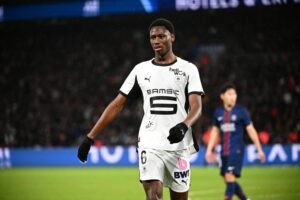 🚨 Cissé courtisé par l’Europe ! ⚽ Arsenal, Juve et Sunderland intéressés. 💙 Le joueur veut Strasbourg. #Cissé #SRFC #Mercato #Football #Strasbourg