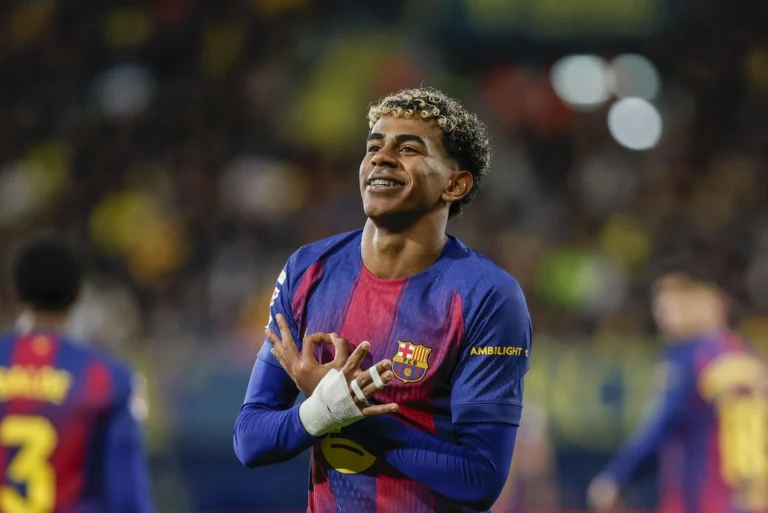 🚀 Yamal veut marquer l’histoire ! 🏆 Ballon d’Or en obsession. ⚽ “Je veux être Lamine Yamal.” #Yamal #Barça #BallondOr #PSG #Football