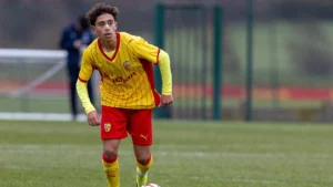 💥 Mesloub explose en valeur ! 📈 De 500k à 8 M€ (+1 500 %). 🔴🟡 Le RC Lens tient une pépite. #RCLens #Mesloub #Transfermarkt #Football #Ligue1