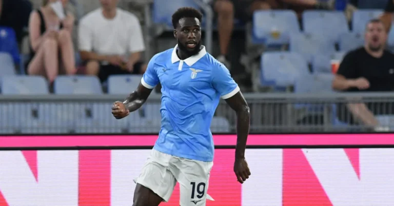 🚨 Boulaye Dia signe à Rennes ! 🇸🇳 Prêt avec option d’achat depuis la Lazio. ⚽ Retour en Ligue 1 pour l’attaquant. #SRFC #Dia #Mercato #Football