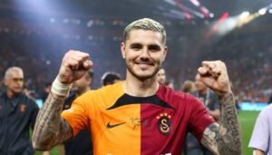 🚨 Icardi vers la Lazio ! 🇦🇷 Libre après Galatasaray. 📌 Contrat jusqu’en 2028 en vue. #Icardi #Lazio #Mercato #SerieA #Football