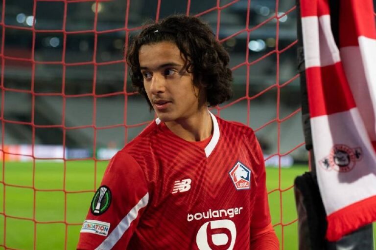 ⚽ Bouaddi, le talent que Paris a laissé filer ! 💰 Recruté par City pour une somme record. 🔴🔵 PSG n’avait pas de place au milieu. #Bouaddi #PSG #ManchesterCity #Mercato #Football